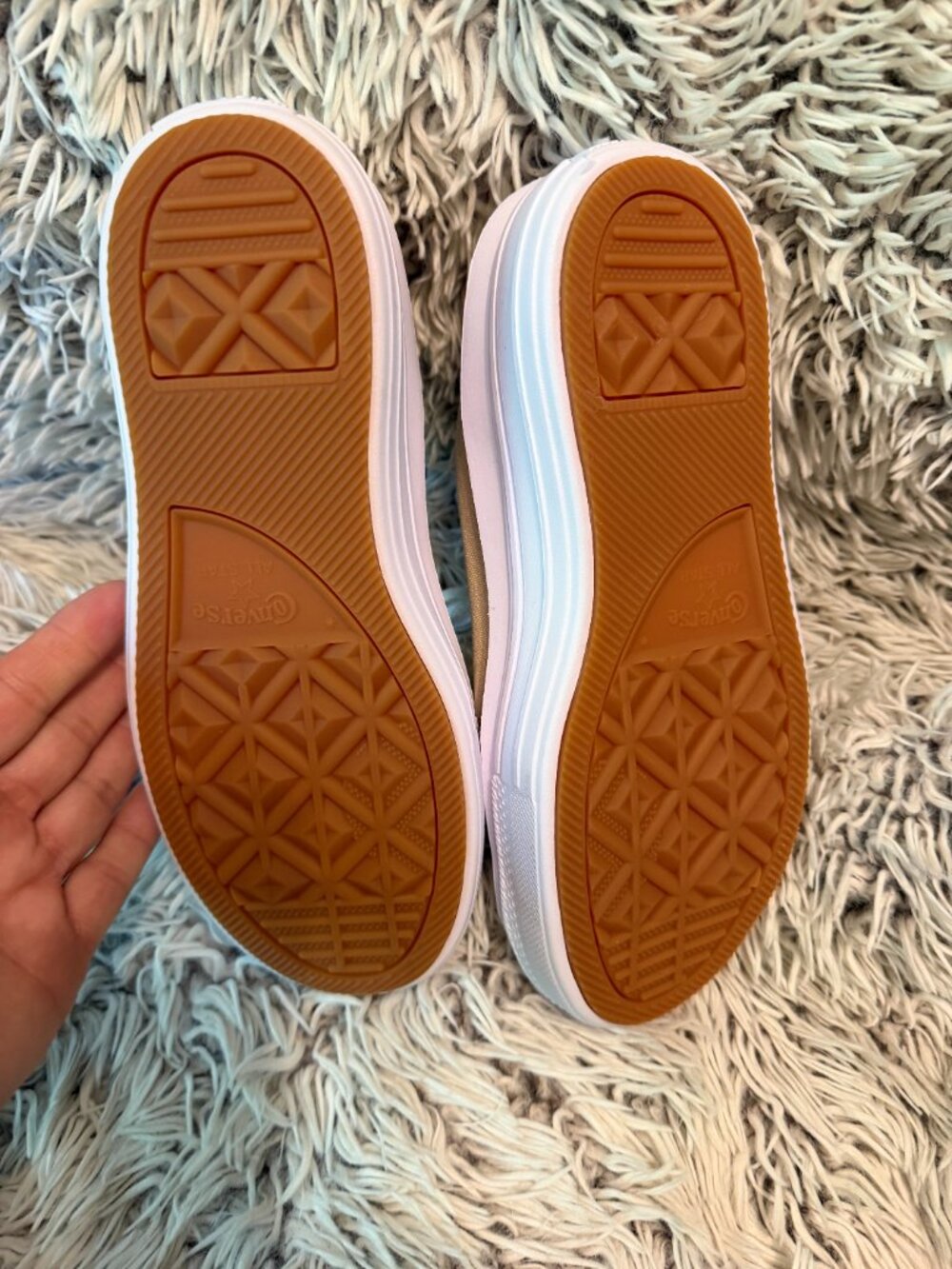 NWOT Converse Platform Sneakers Tan White Size 8.5 - Picture 6 of 8